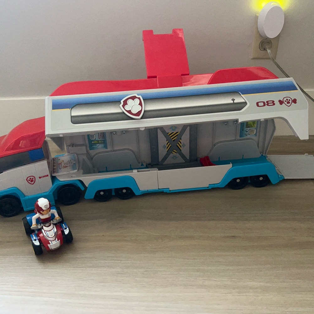Paw patrol vehicle with Ryder - Picture 3 of 4